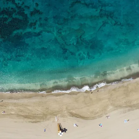 Home2book Escape & Pool, Only Adults 아파트 *