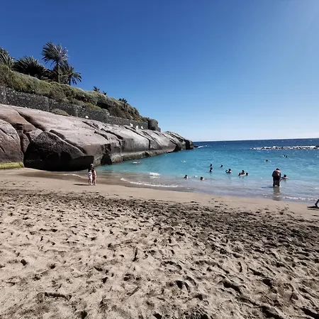 Home2book Escape & Pool, Only Adults 아파트