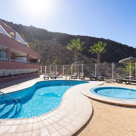 아파트 Home2book Escape & Pool, Only Adults